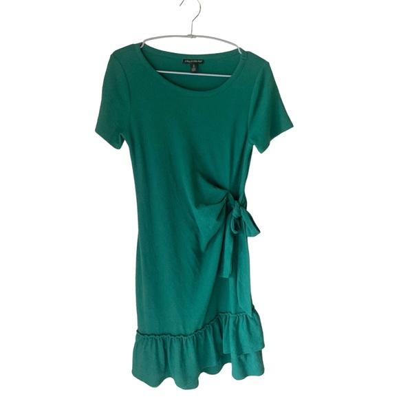 A Pea In the Pod EUC Side Bow Tie Ruffle Maternity Green MIDI Dress - Picture 3 of 11